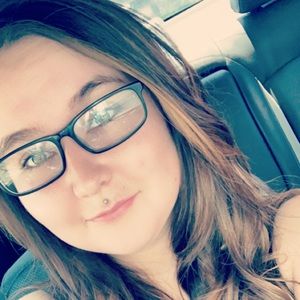 Meet your Posher, Kaitlyn